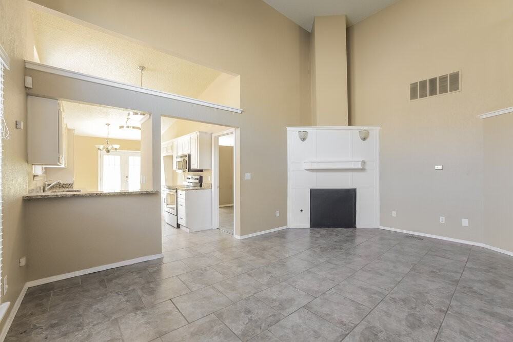 616 Stoneridge Dr - Photo 4 of 25