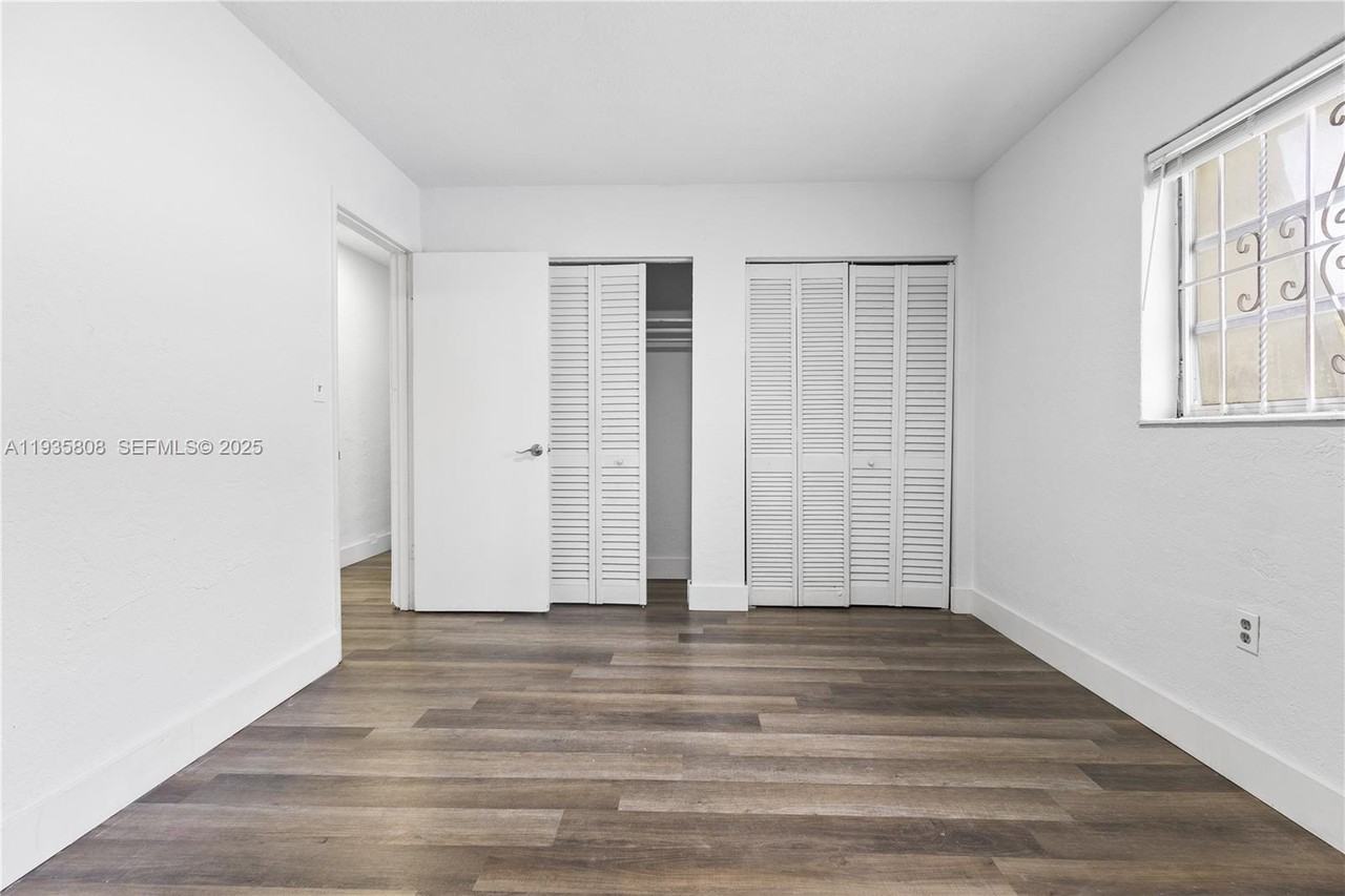 4201 Nw 25th Ave #4201-2 - Photo 3 of 13