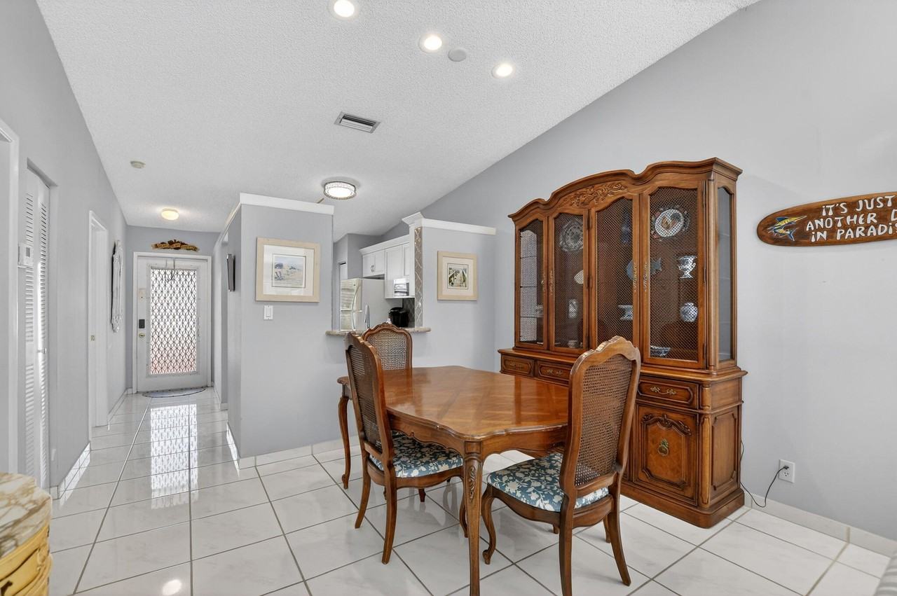 8622 Dreamside Ln #8622 - Photo 2 of 36