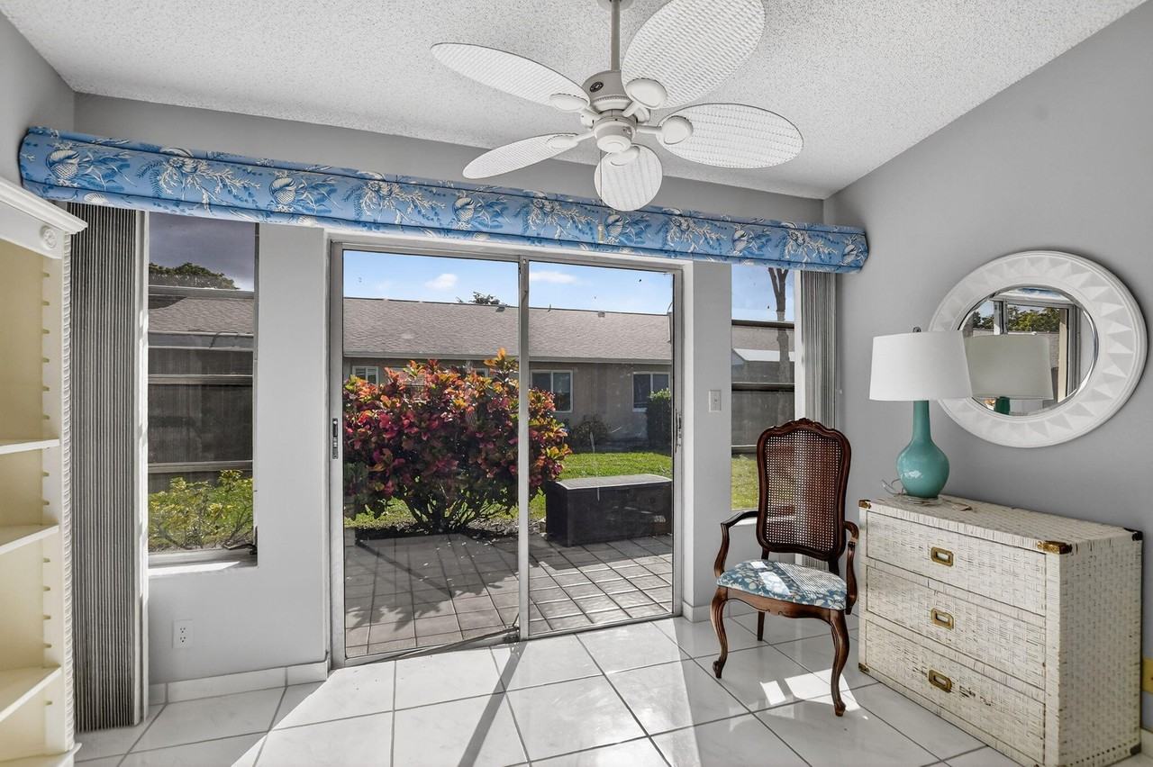 8622 Dreamside Ln #8622 - Photo 3 of 36