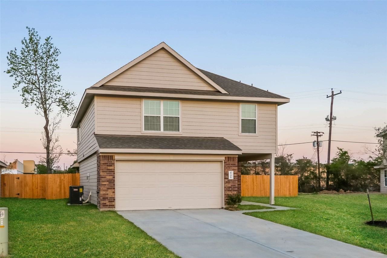 8706 Lar Ree Oaks Cir #8706 - Photo 4 of 14