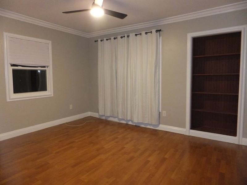 3920 E 11th St - Photo 6 of 21