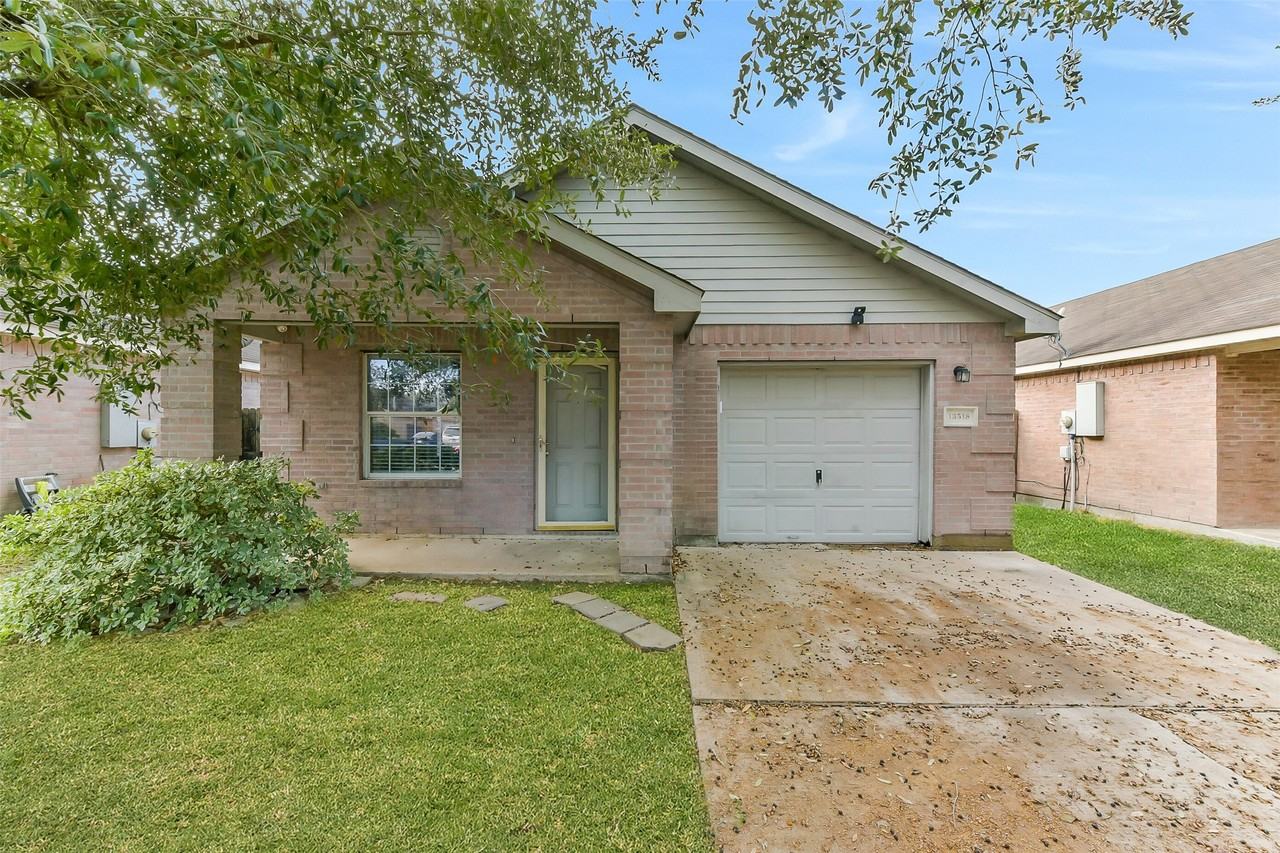 13518 Woodring Ct #13518 - Photo 3 of 30