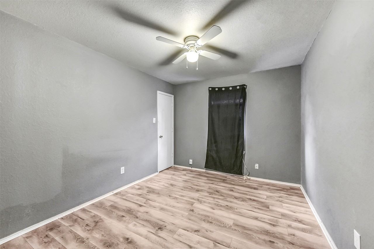 13518 Woodring Ct #13518 - Photo 7 of 30