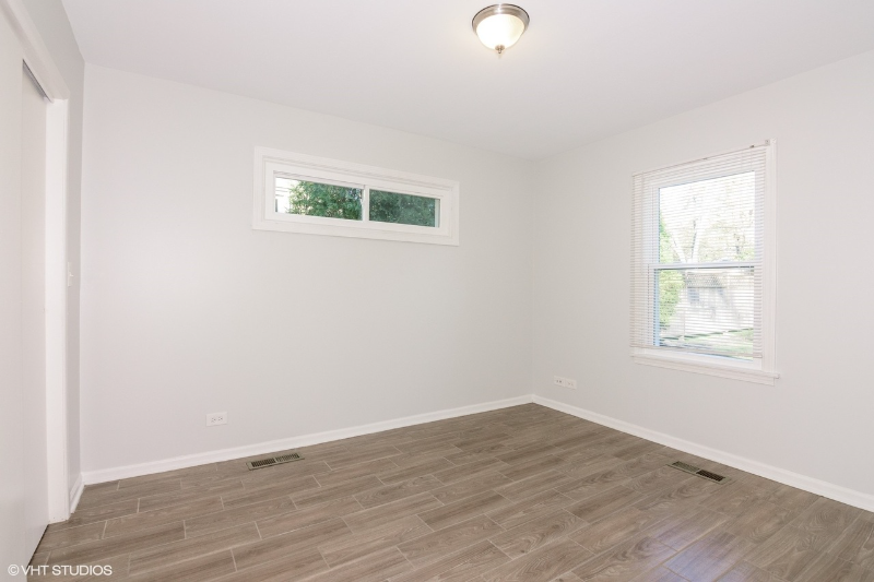 1203 Grant St - Photo 6 of 10