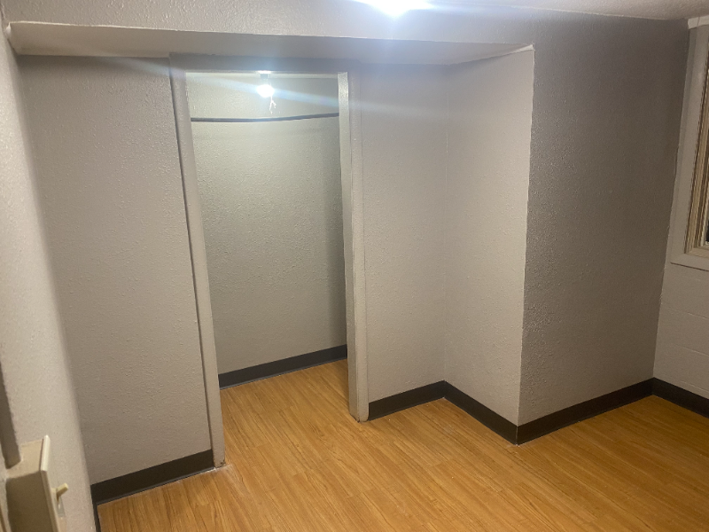 129 Kingsbury Ave #1 - Photo 5 of 6