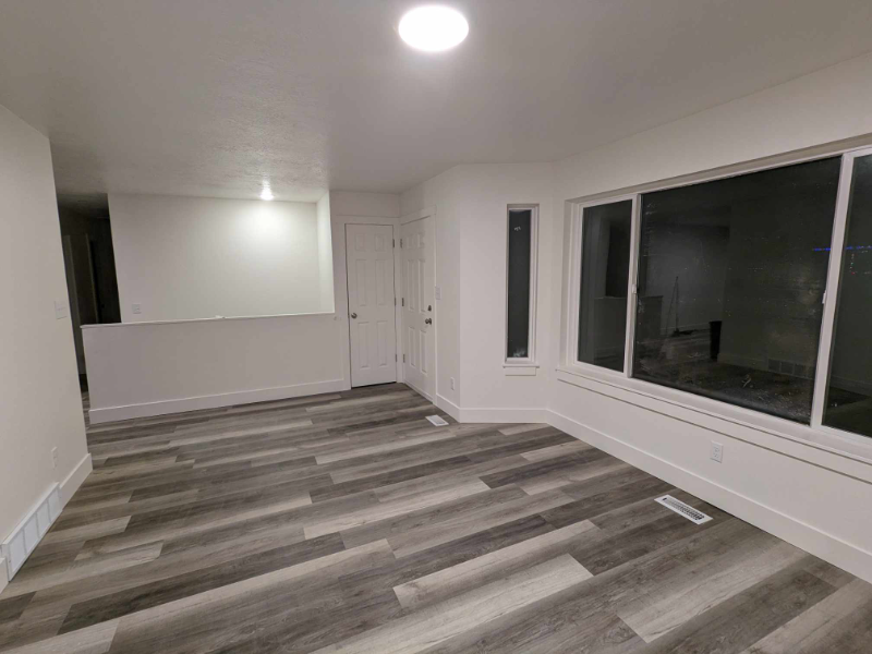 2645 Ne - Photo 3 of 19