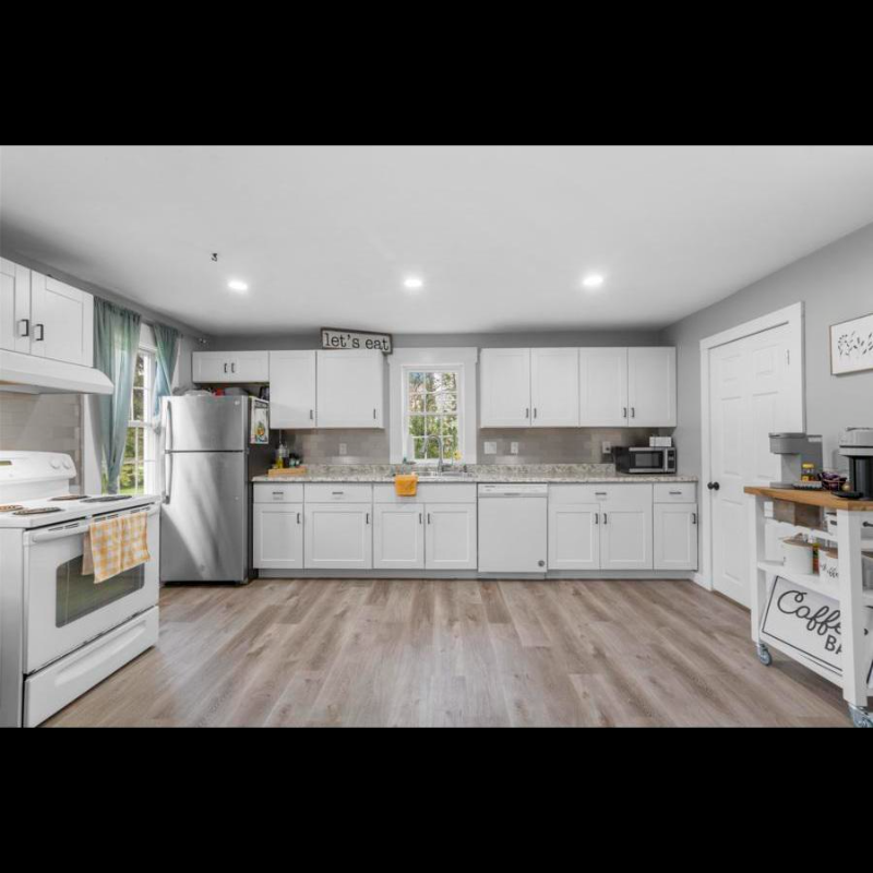 15 Hackmatack St #15 - Photo 2 of 20