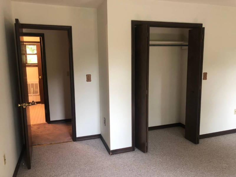 296 Upper Demunds Rd - Photo 4 of 10