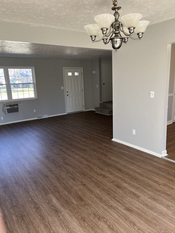 1267 Rosewood Dr Ne - Photo 6 of 20