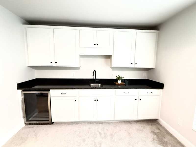 4045 Grommet Ct - Photo 3 of 13