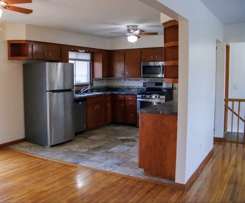 1932 Carnelian Ln - Photo 5 of 13