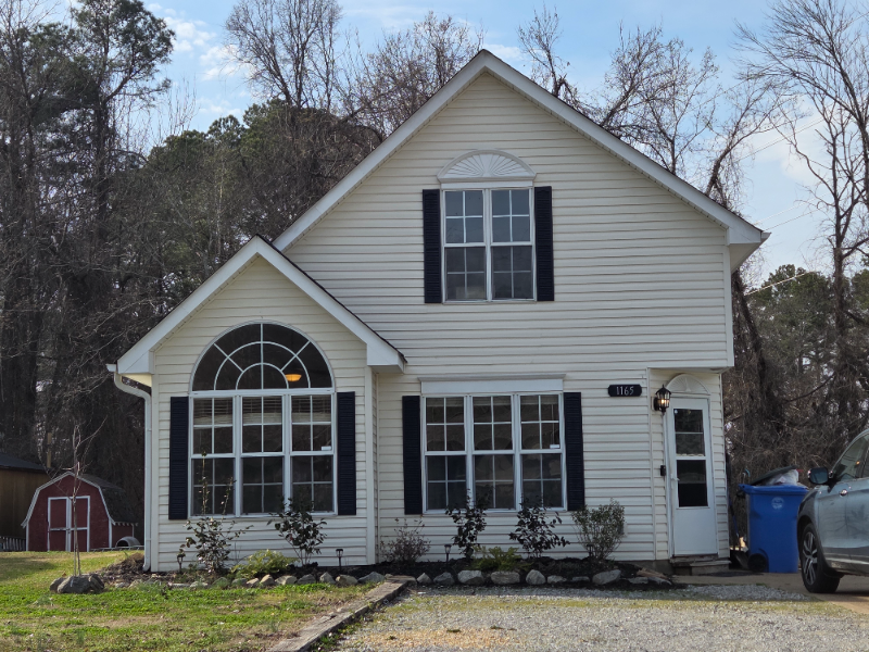 1165 Greens Rd - Photo 2 of 26