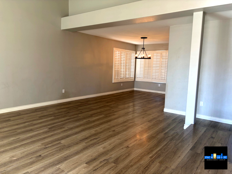 346 Hilltop Ln - Photo 6 of 14