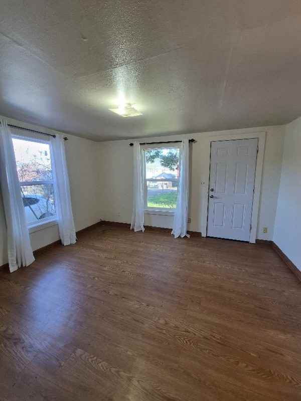 1248 Nw Ellan St - Photo 3 of 13