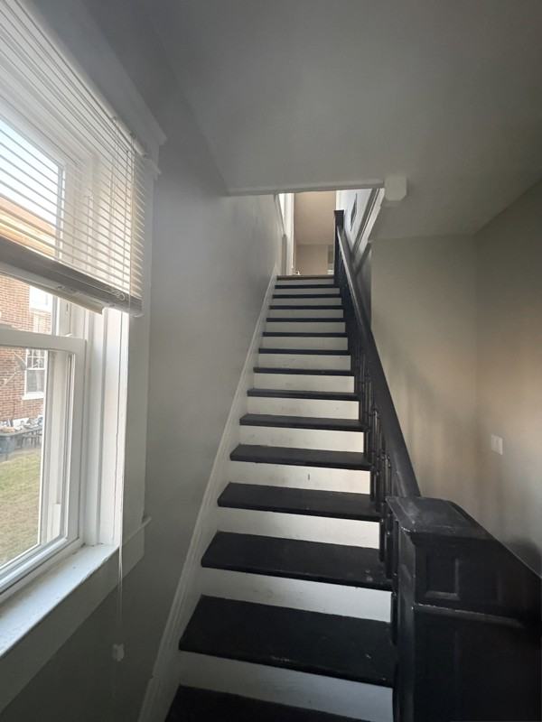 329 Byrd St #2 - Photo 3 of 12