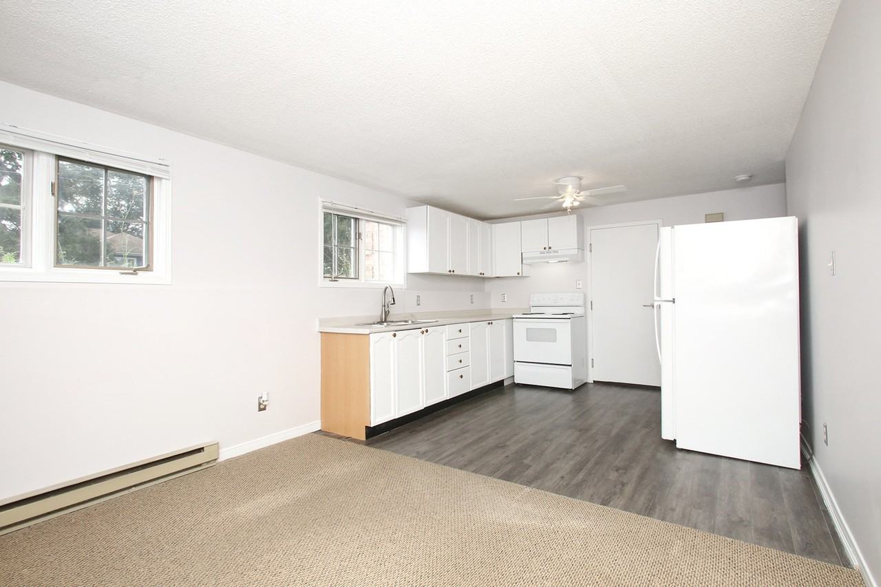 42 Tecumseh Avenue #2 - Photo 3 of 10