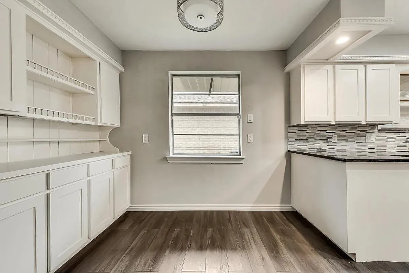 5806 Everglade Rd - Photo 5 of 20