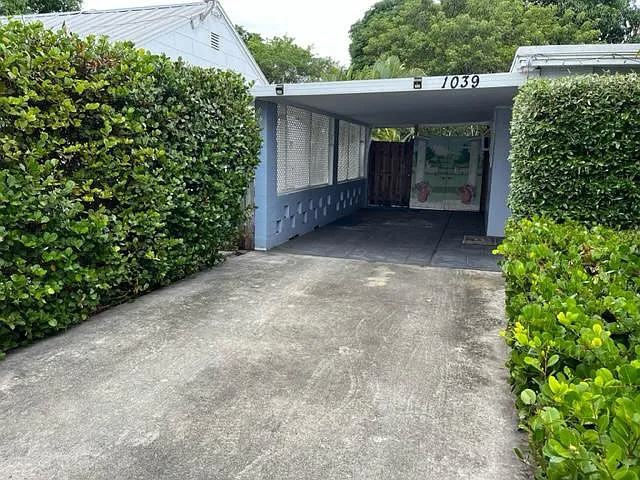 1039 Miner Rd - Photo 3 of 16