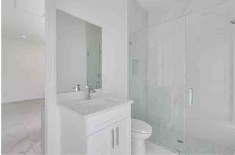 905 Wabasso Ct - Photo 5 of 10