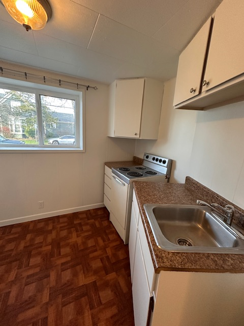 1434 Ferry St Se #3 - Photo 4 of 10