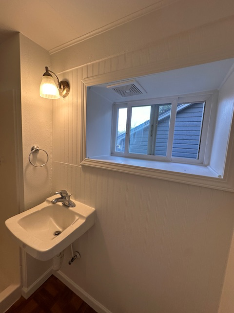 1434 Ferry St Se #3 - Photo 7 of 10