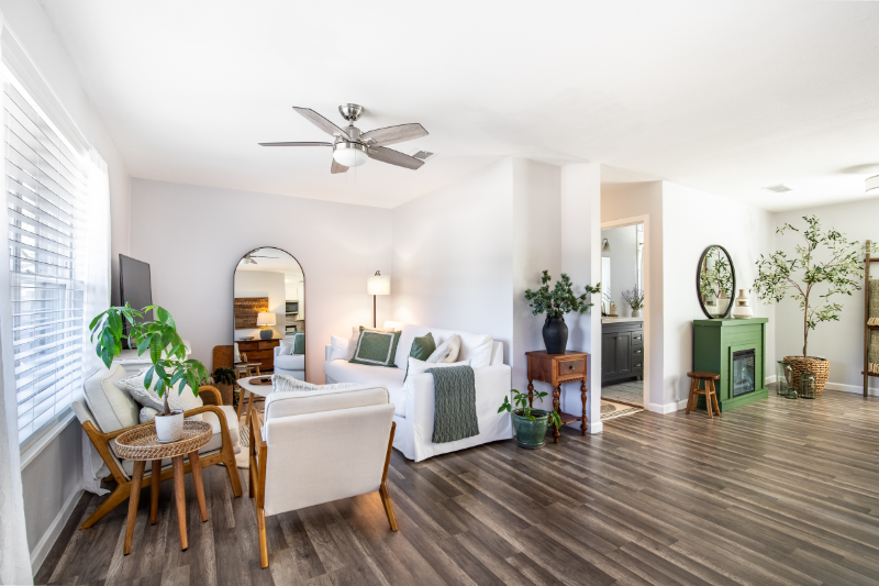 510 W Oak St - Photo 3 of 20