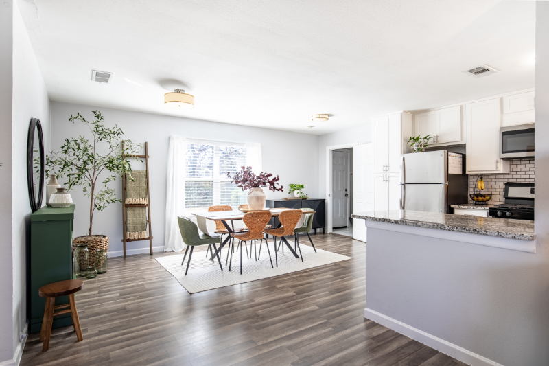 510 W Oak St - Photo 6 of 20