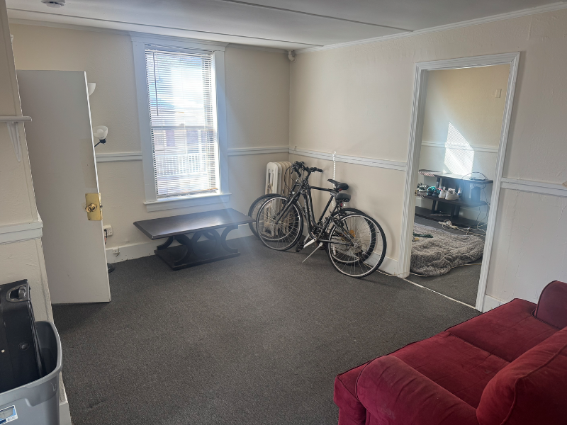 215 Main St #2E - Photo 2 of 8