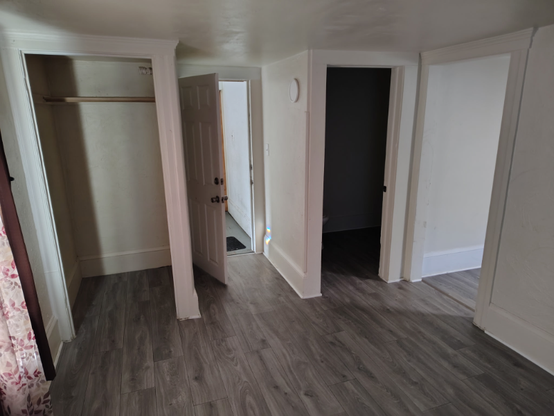 1814 E Ganson St #D - Photo 4 of 8