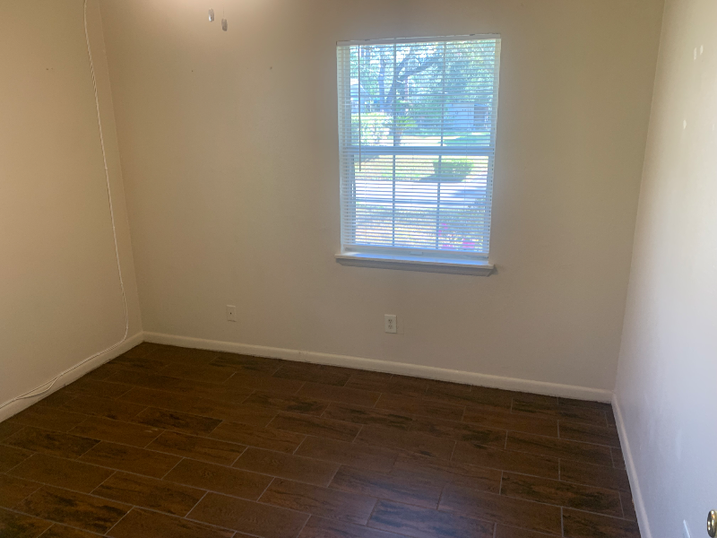 3020 Grove St - Photo 3 of 10