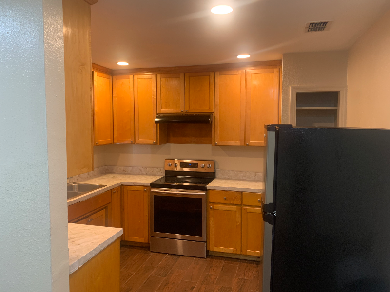 3020 Grove St - Photo 7 of 10