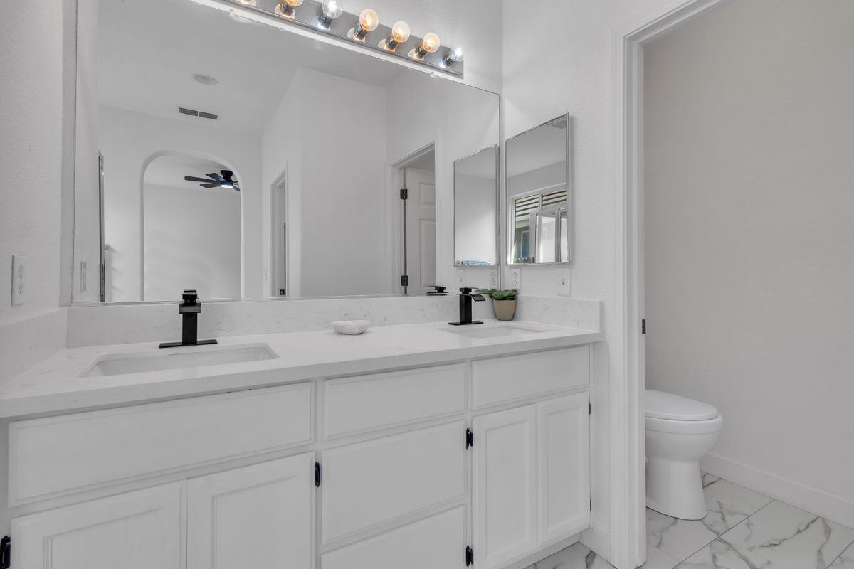 1886 Dawnelle Way - Photo 2 of 10