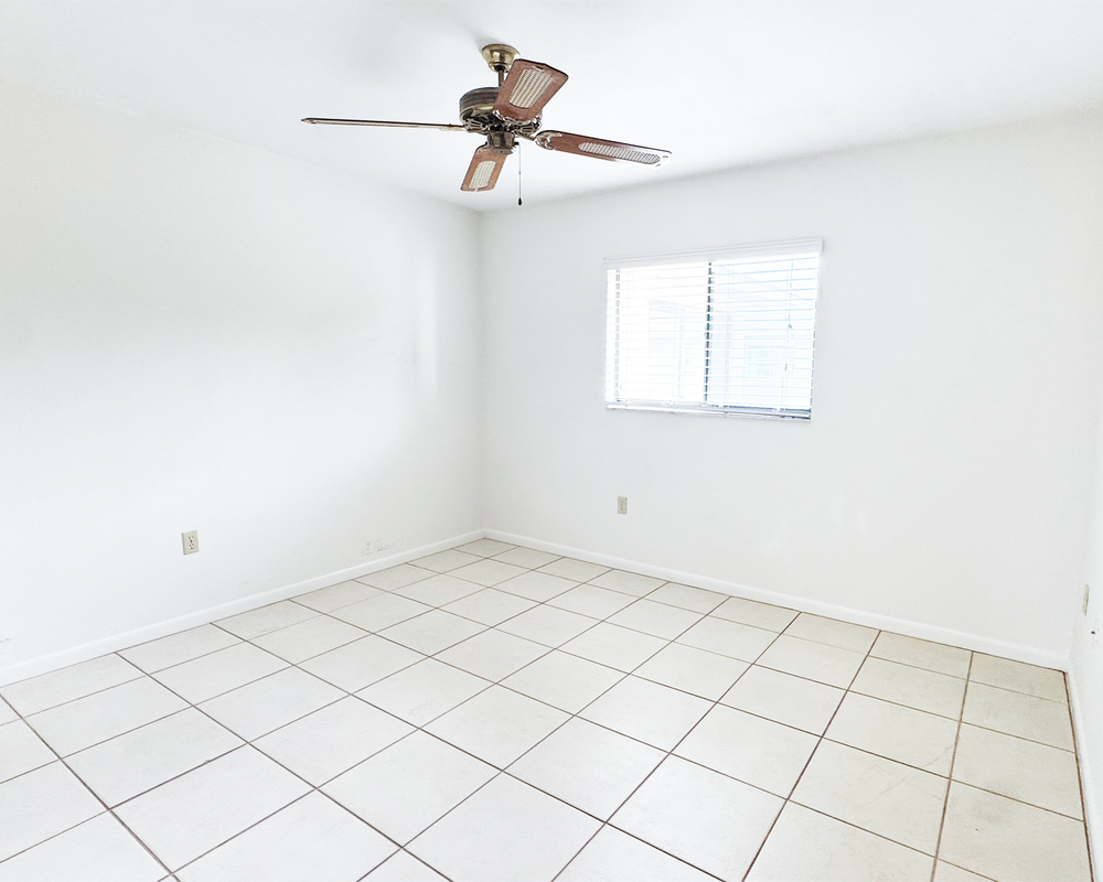 699 110th Ave N - Photo 4 of 19