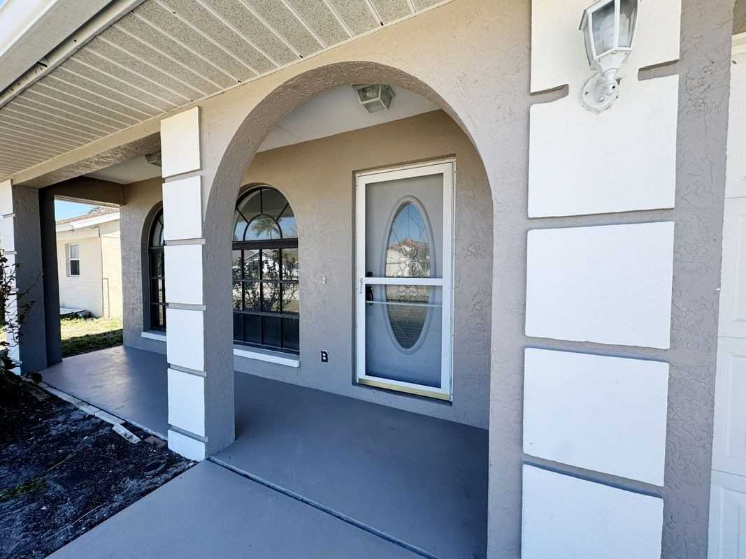 630 105th Ave N - Photo 2 of 23