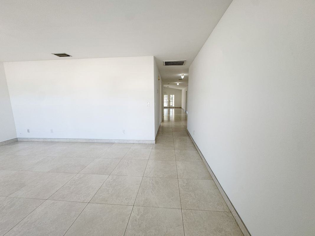 630 105th Ave N - Photo 5 of 23