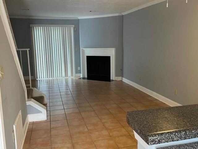 6721 Trafalger Sq - Photo 6 of 13