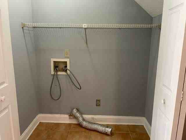 6721 Trafalger Sq - Photo 7 of 13