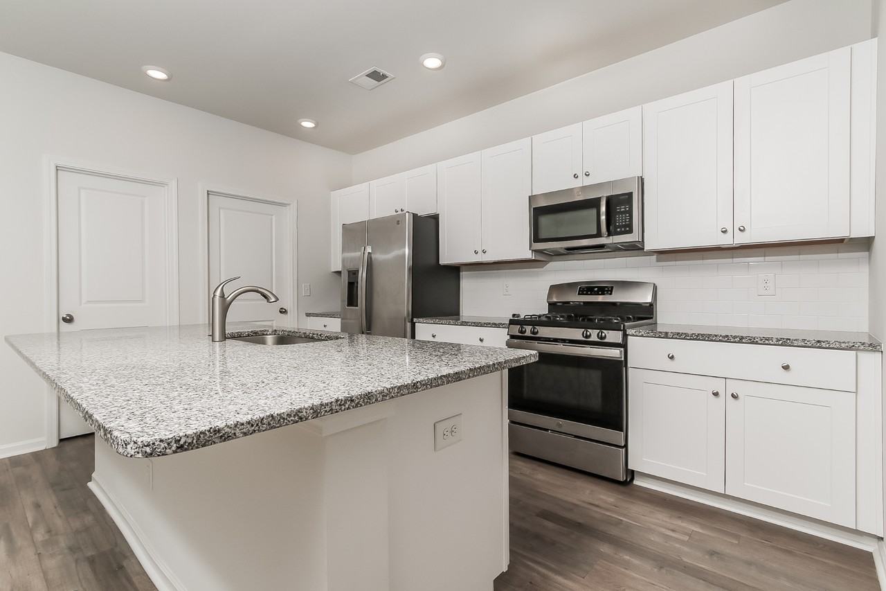 359 Hidden Cove Dr - Photo 6 of 17