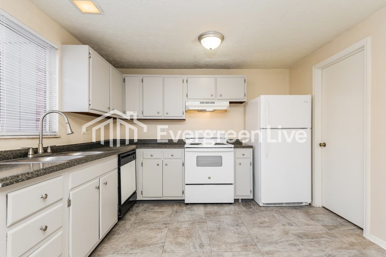 7795 Mount Hood - Photo 7 of 15