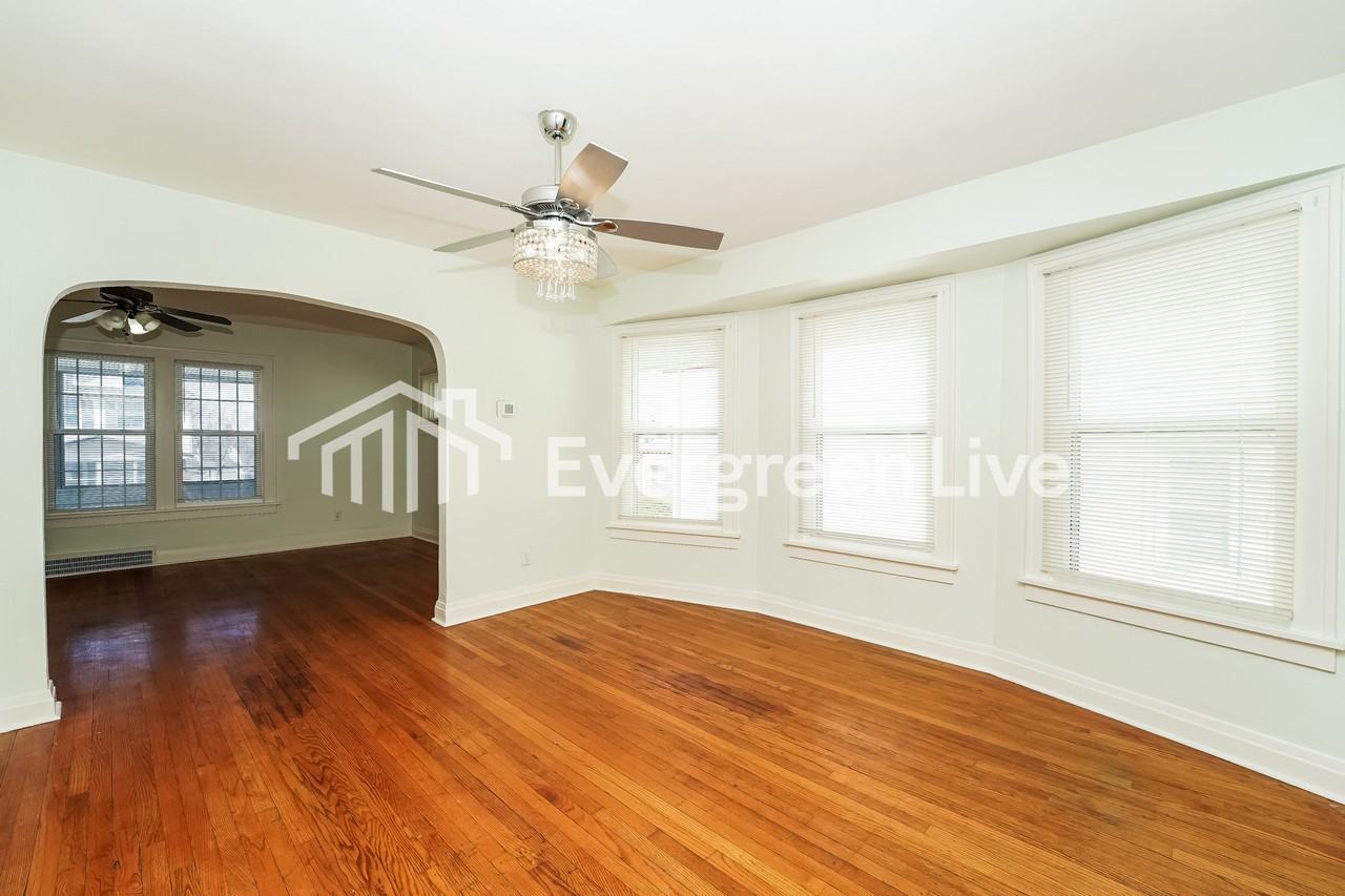 4857 E 88th St - Photo 4 of 15