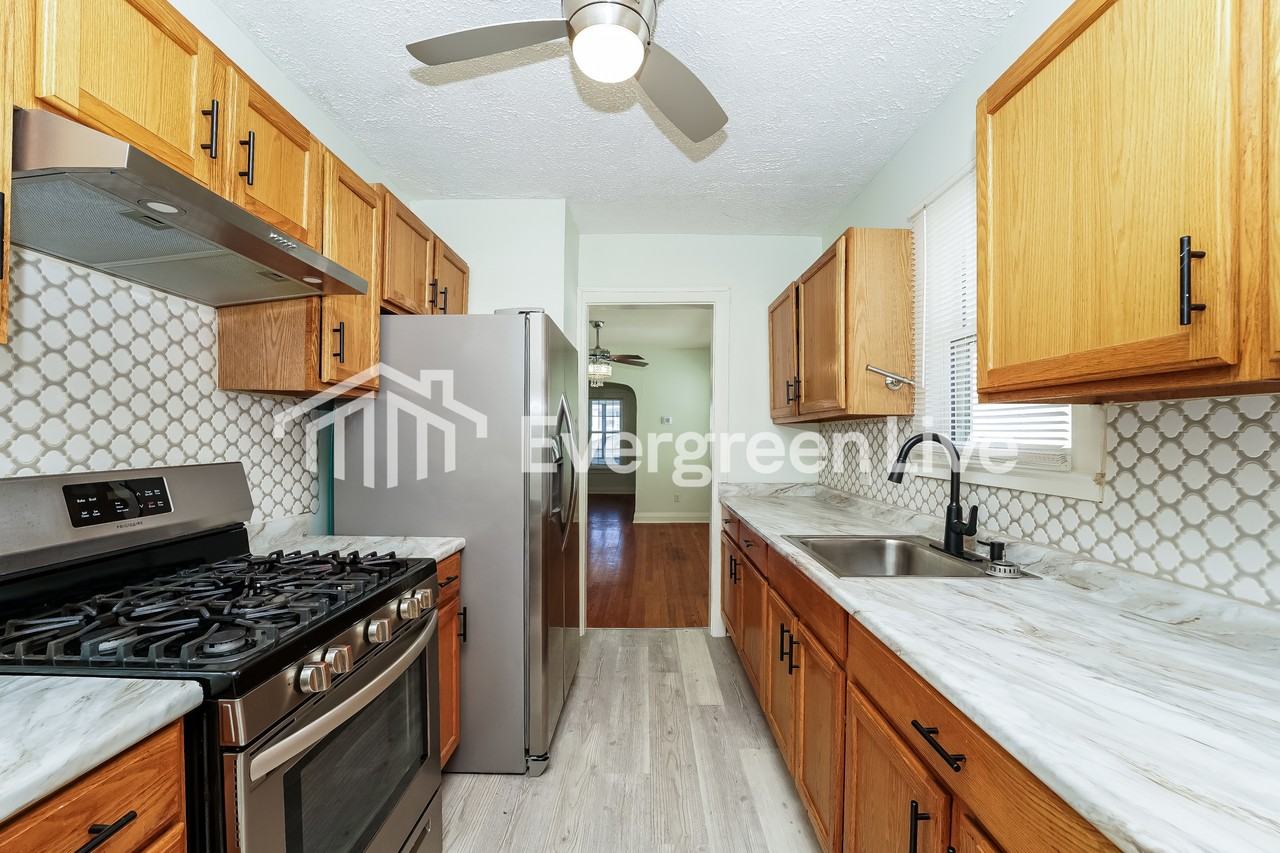 4857 E 88th St - Photo 6 of 15