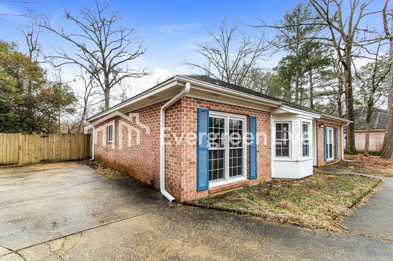 6611 E Cypress Ct - Photo 2 of 15