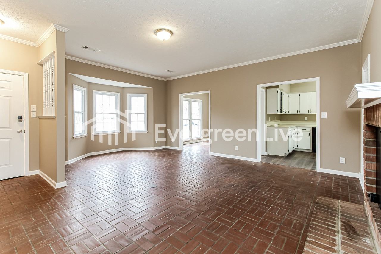 6611 E Cypress Ct - Photo 4 of 15