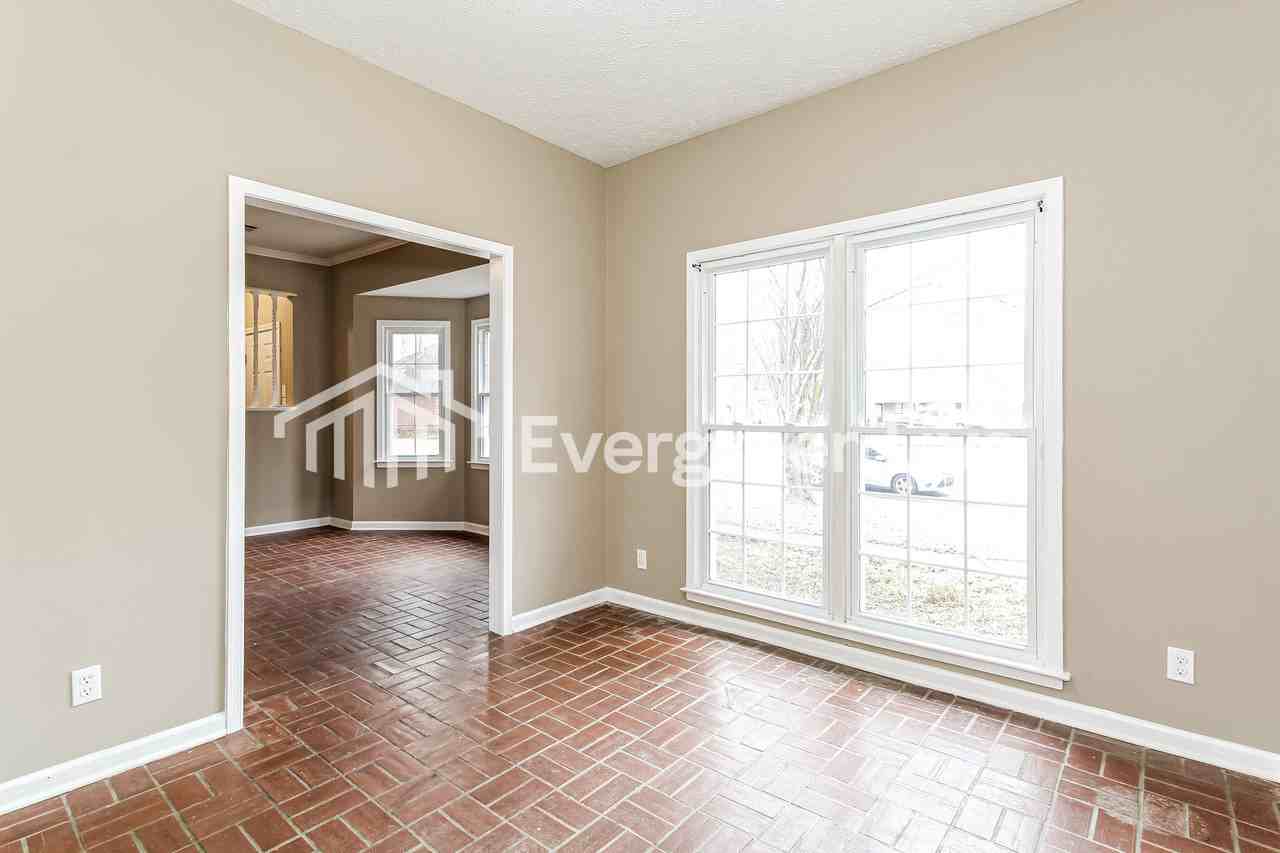 6611 E Cypress Ct - Photo 5 of 15