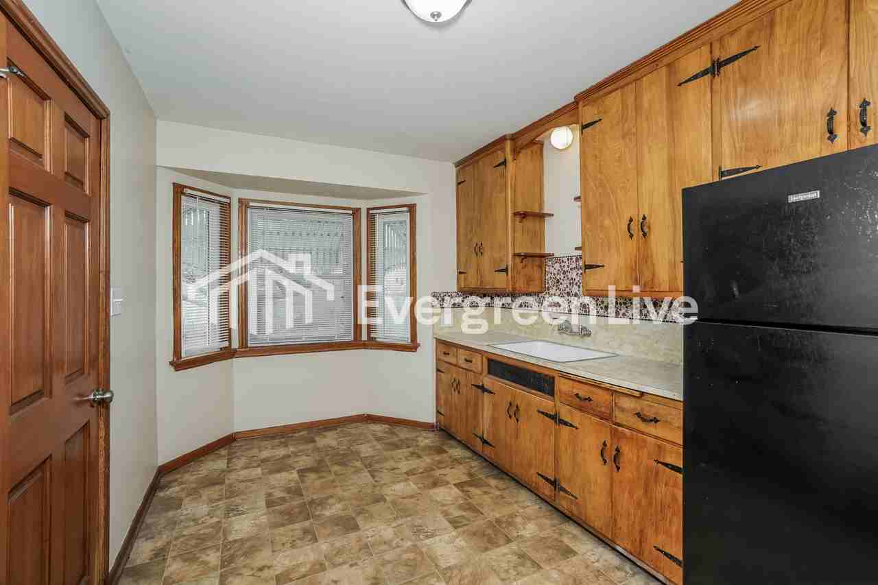 4673 N 51st Blvd - Photo 6 of 13