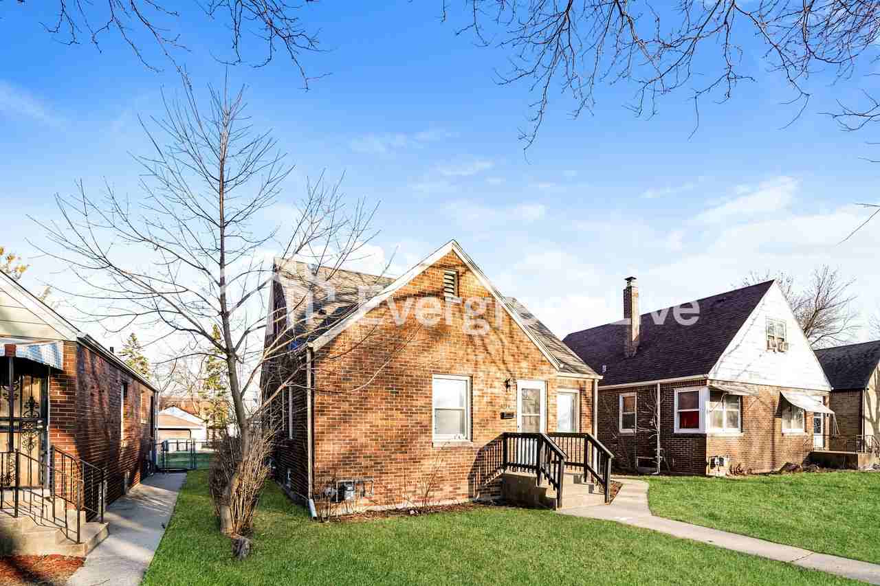 4214 N 48th St - Photo 3 of 15