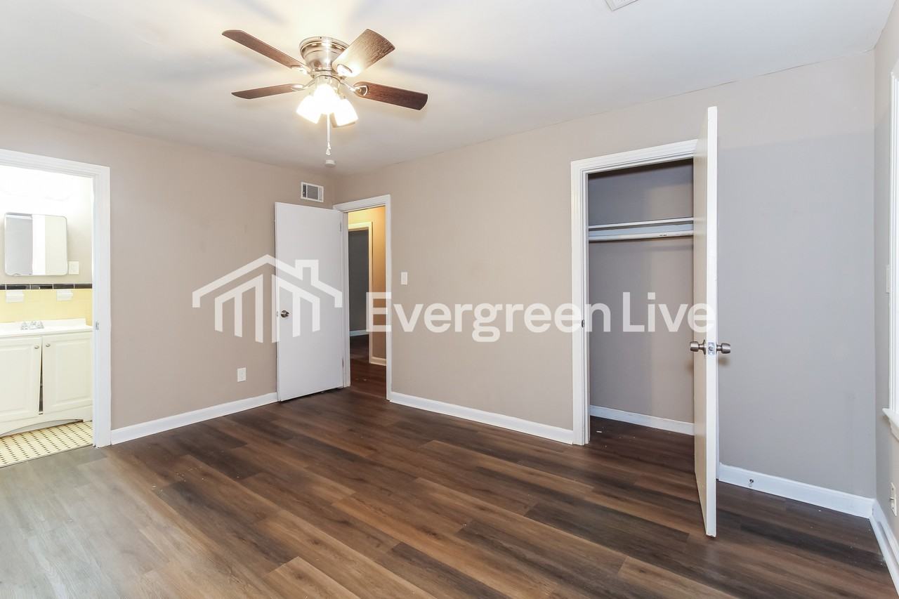 2833 Biltmore Ave - Photo 6 of 15