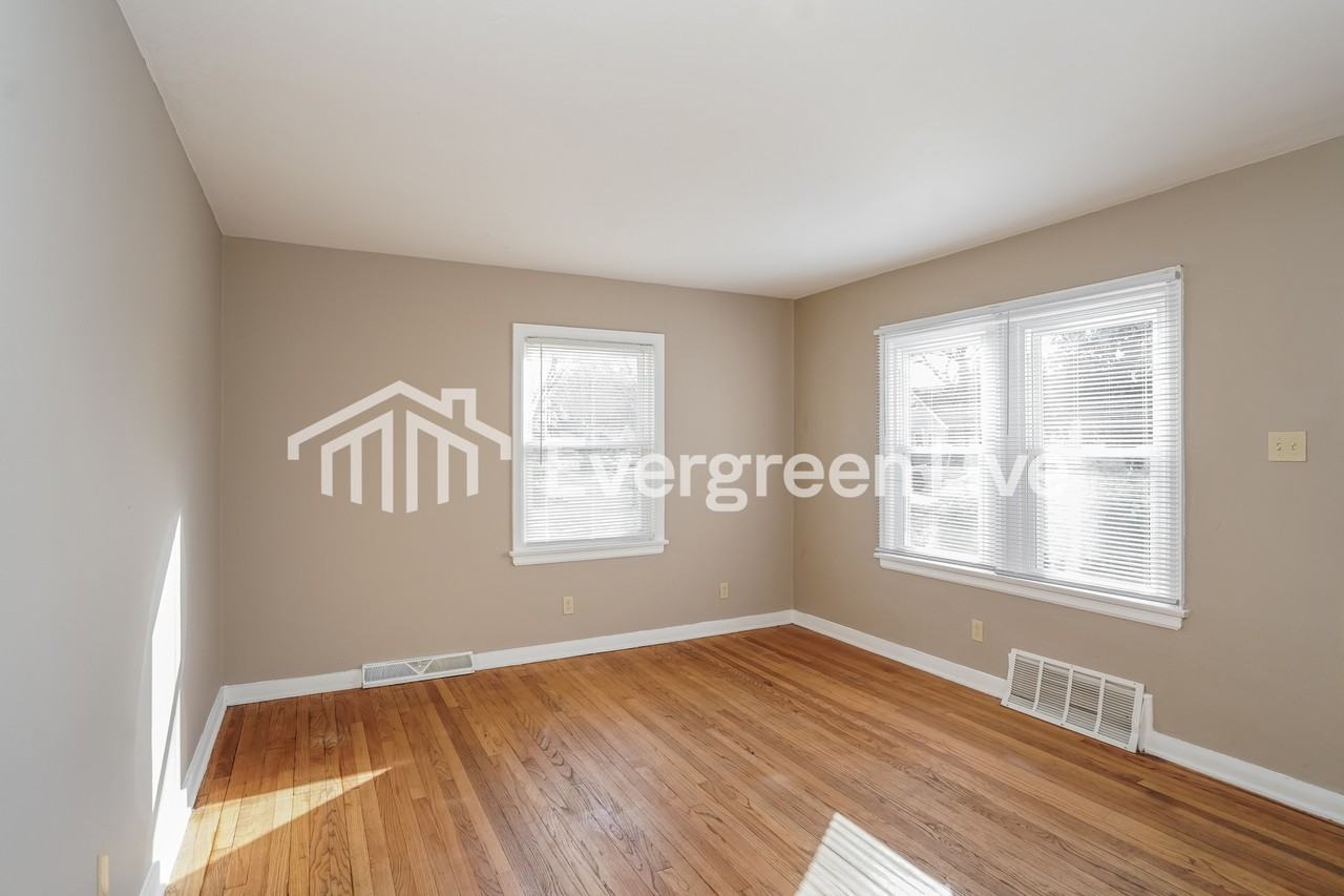 4344 N 52nd St - Photo 4 of 15