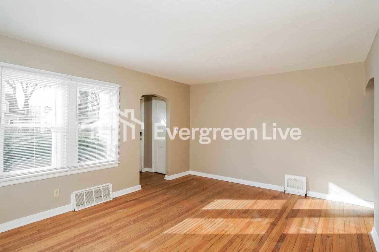 4344 N 52nd St - Photo 5 of 15